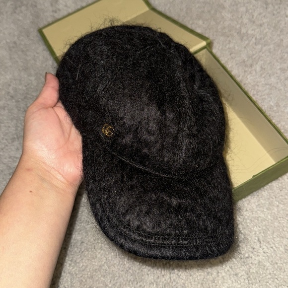 Gucci Mohair-Blend Baseball Cap! - Picture 3 of 5